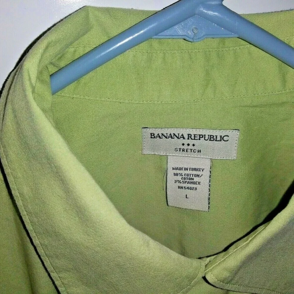 BANANA REPUBLIC MENS SHIRT Short sleeves light green Sz L button up stretch EUC